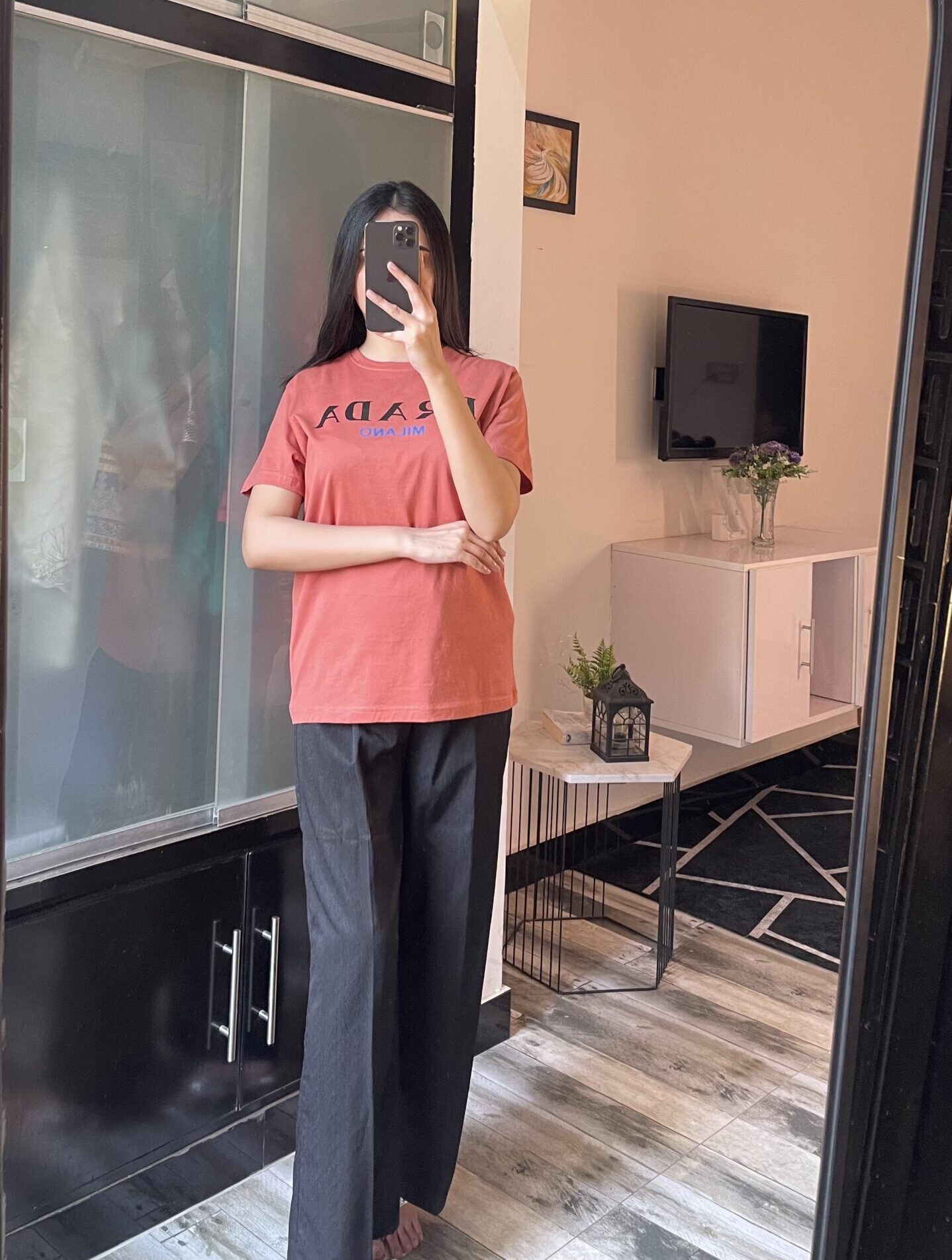 Soleil Signature Tee - Image 2